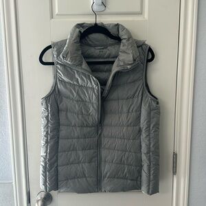Light UniQlo Puffer Vest